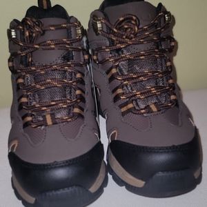 12M toddler boots